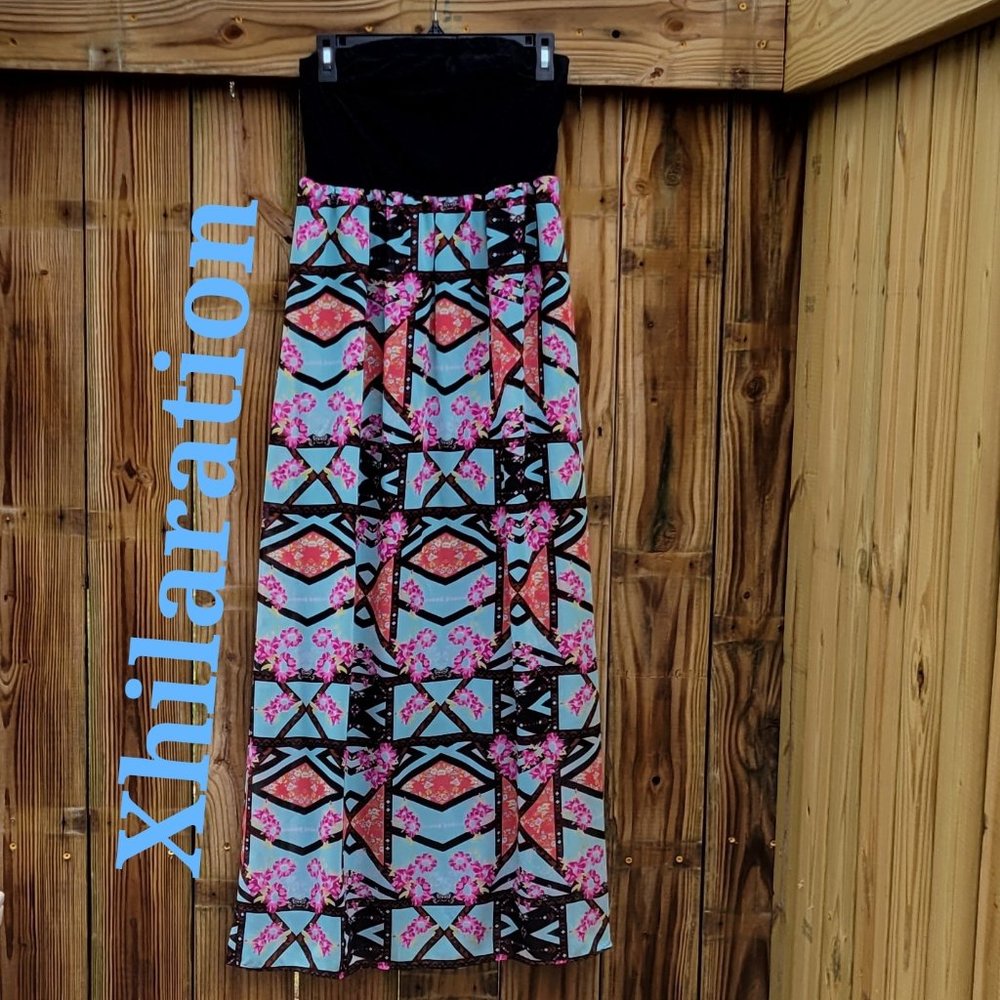 ❣️HP❣️Xhilaration beautiful multi colored strapless bandeau maxi dress sz:M